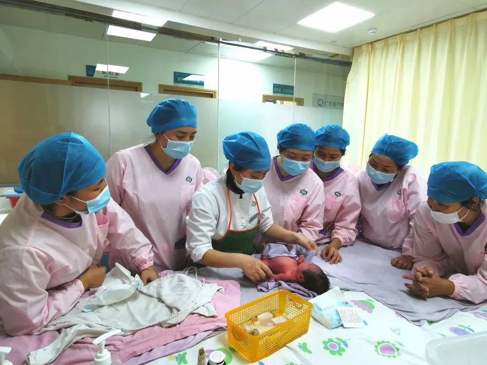 漯河妇婴监护型护送